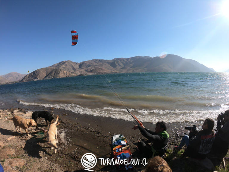 Kitesurf en Embalse Puclaro Kitesurf en Embalse Puclaro
